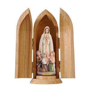 Virgen de Fátima con 3 pastorcitos en el nicho